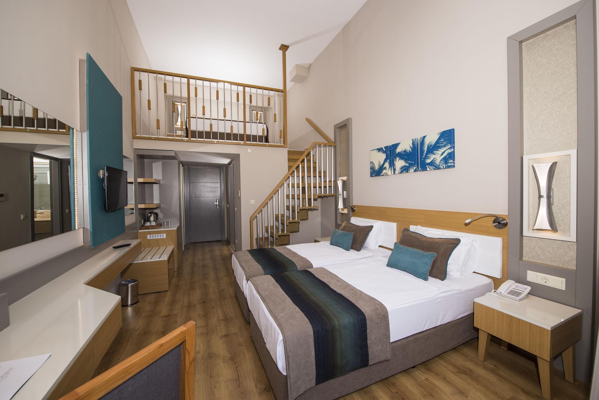 Palm World Side Resort & Spa 외부 사진