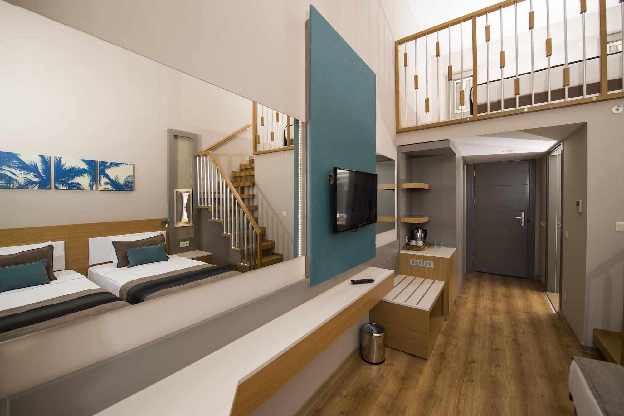 Palm World Side Resort & Spa 외부 사진