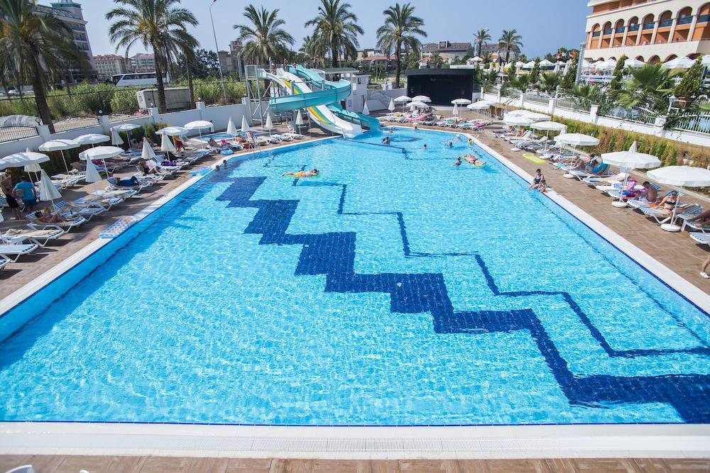 Palm World Side Resort & Spa 외부 사진
