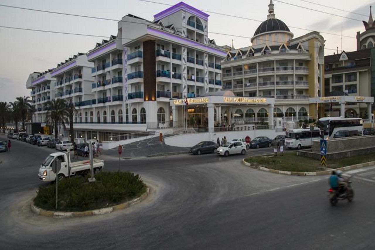 Palm World Side Resort & Spa 외부 사진